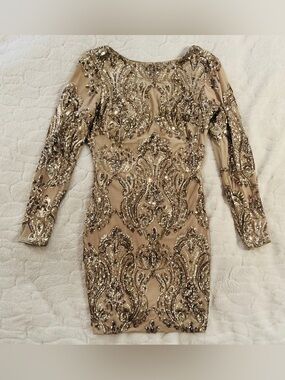 Dress The Population Lola Gold
Sequin Bodycon Mini Dress Long
Sleeve XS